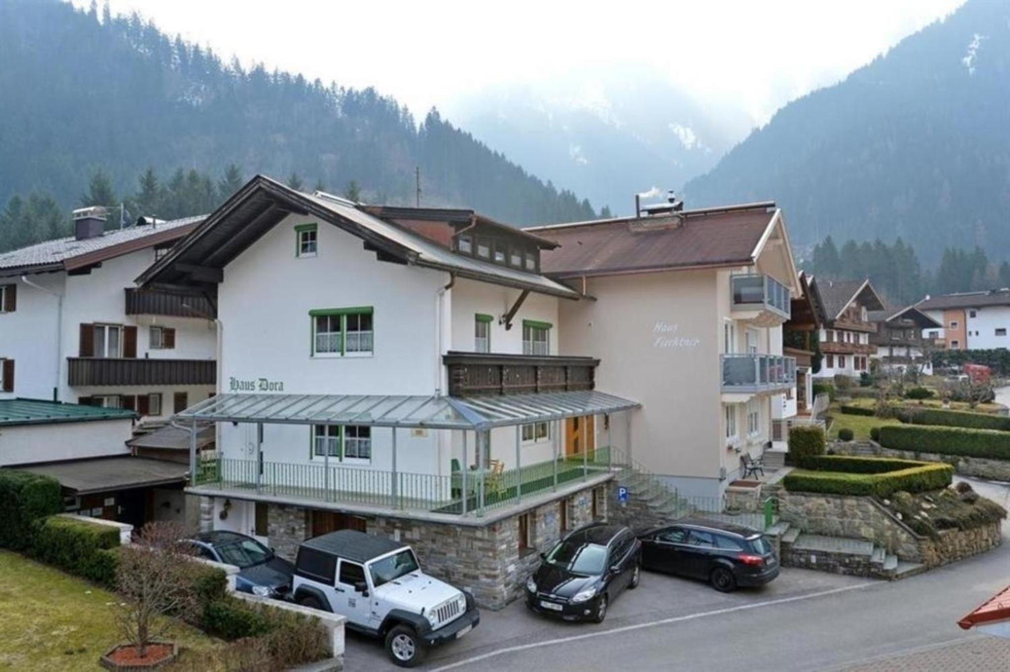 Haus Dora Apartment 4 Panoramablick Mayrhofen Exterior photo